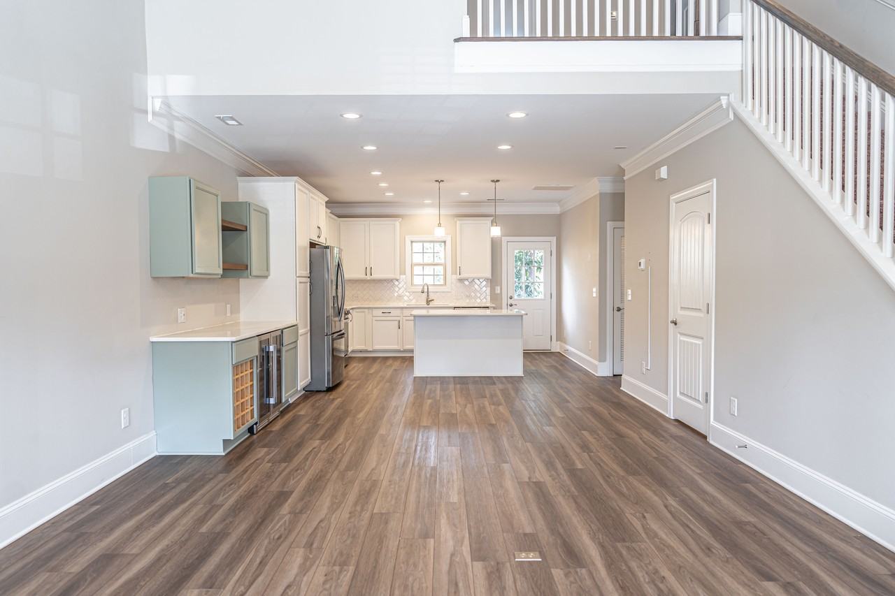 152 Lark Dr #1 - Photo 3 of 24