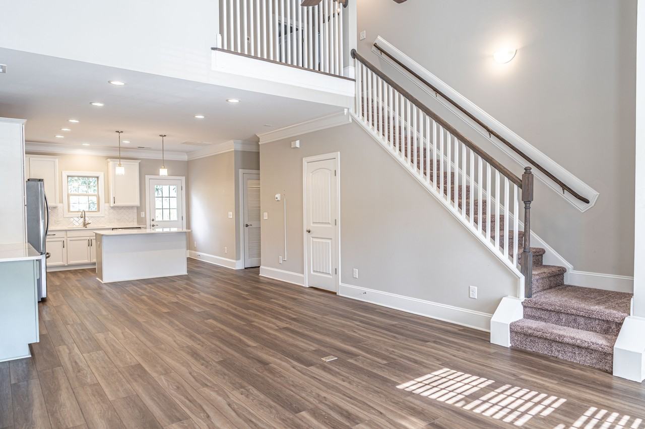 152 Lark Dr #1 - Photo 4 of 24