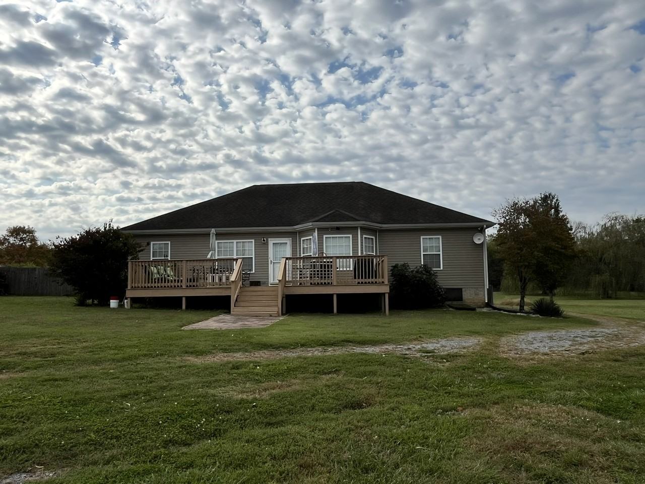 476 Bill Russell Rd #1 - Photo 2 of 4