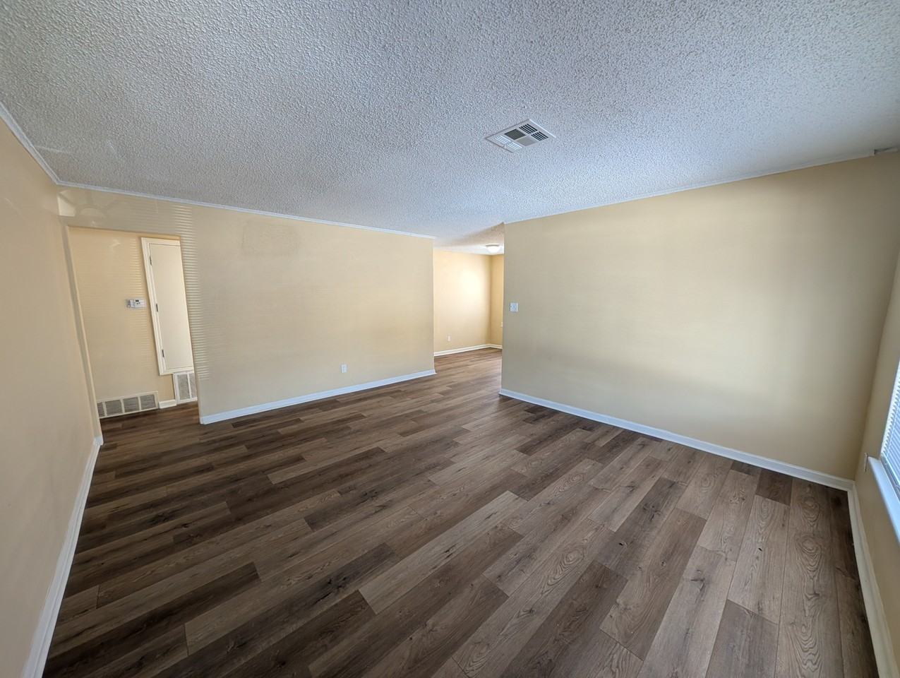 28 W 27th St N #1 - Photo 2 of 11