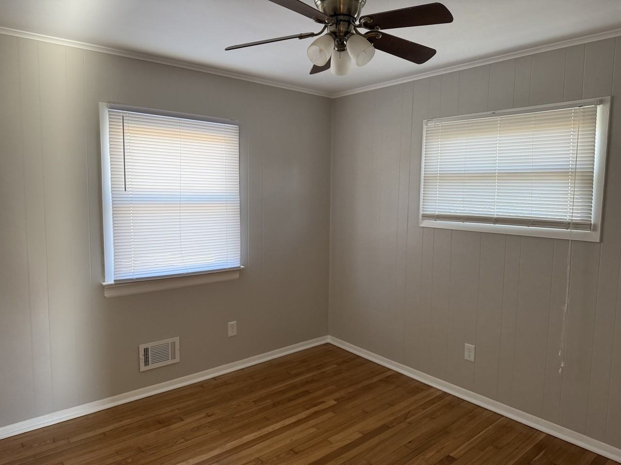 9131 Mapleview Ave #1 - Photo 5 of 11