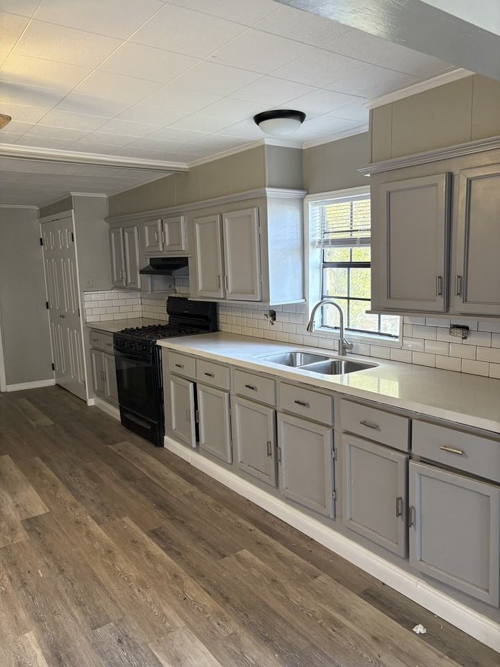 1403 Eugene St #1 - Photo 2 of 9