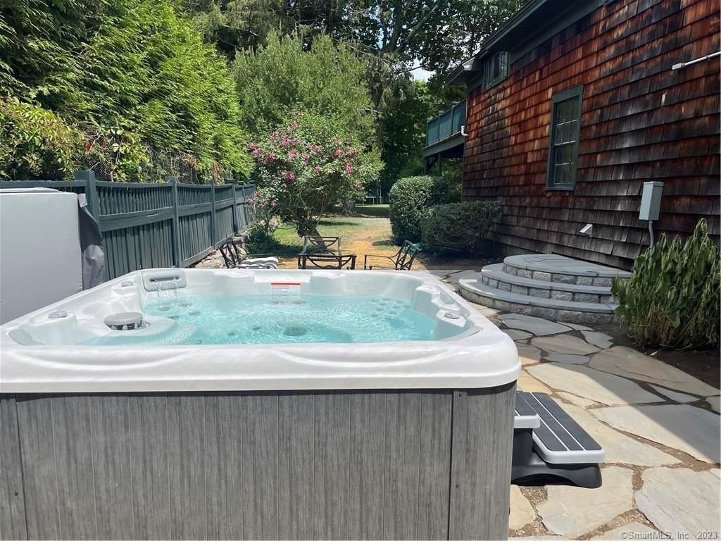 17 Kirby Rd - Photo 4 of 20