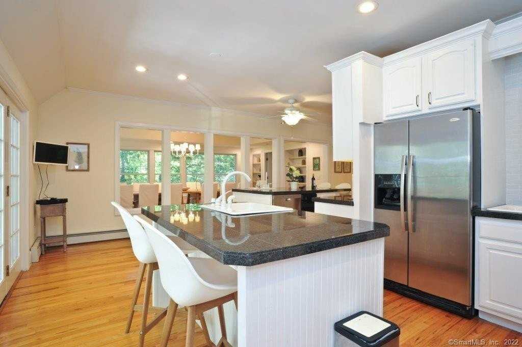 45 Moosehorn Rd - Photo 3 of 22