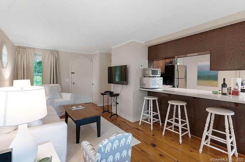 141 Melius Rd - Photo 4 of 8