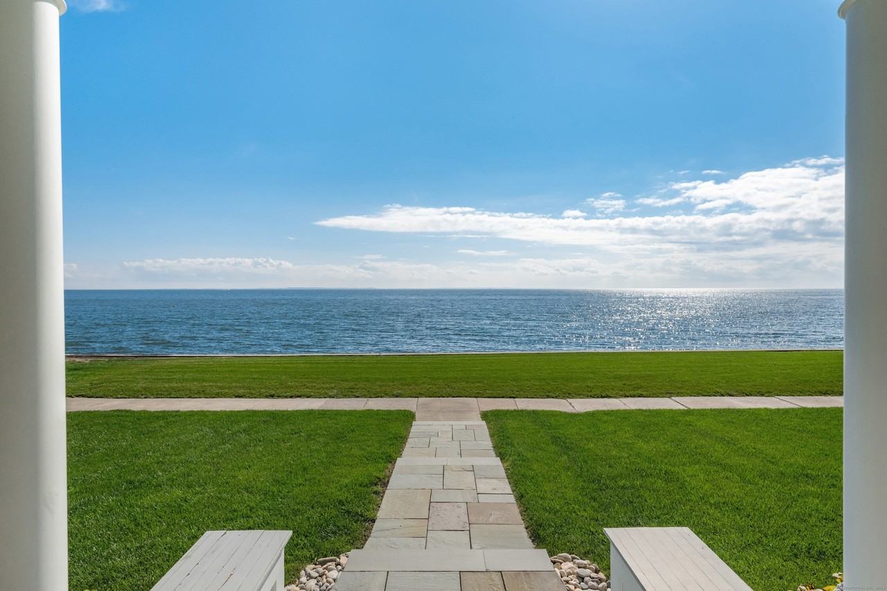 7 Pettipaug Ave - Photo 3 of 37