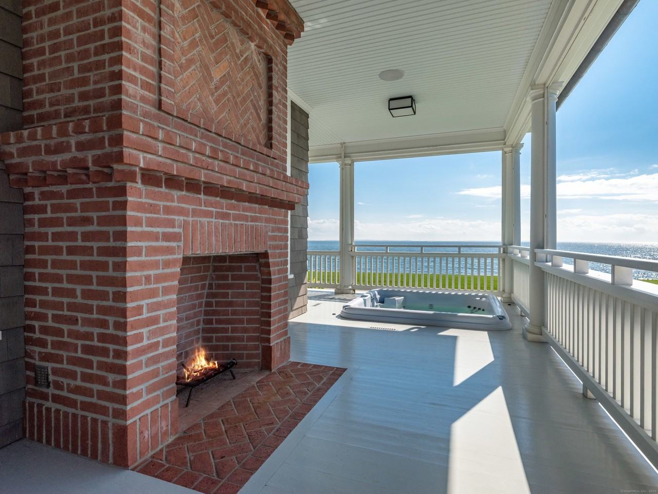 7 Pettipaug Ave - Photo 6 of 37