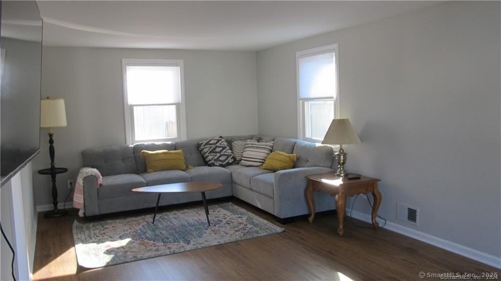 18 Brightwater Rd - Photo 4 of 17