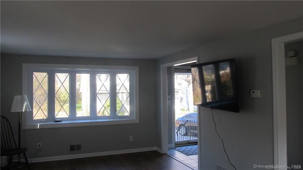 18 Brightwater Rd - Photo 5 of 17