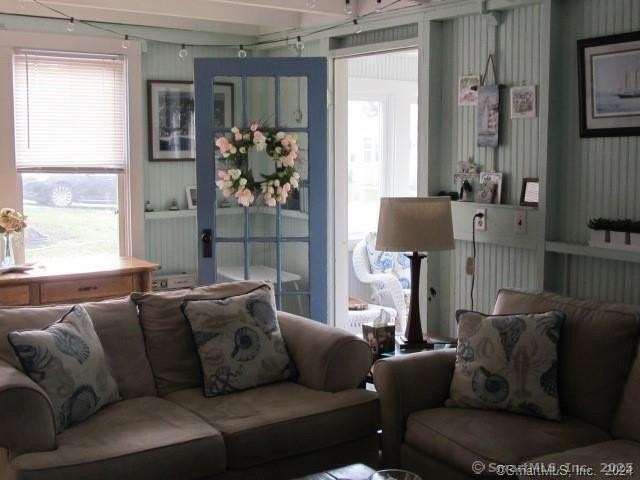 49 Indianola Rd - Photo 4 of 7