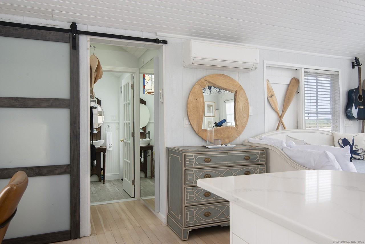 114 Jupiter Point Rd - Photo 5 of 24