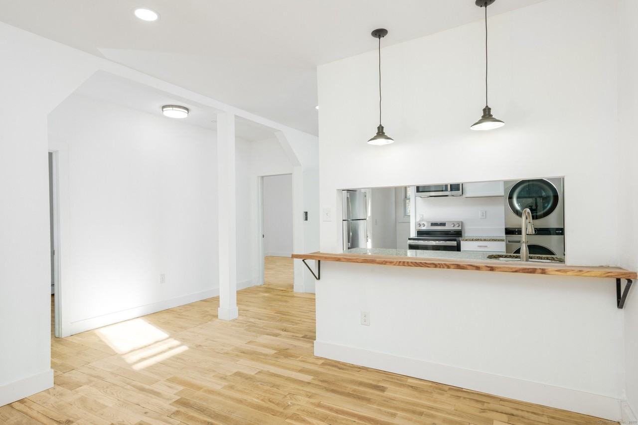 517 Winchester Ave #2 - Photo 2 of 11