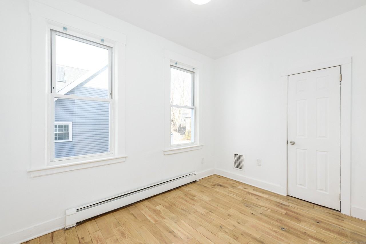 517 Winchester Ave #3 - Photo 6 of 15