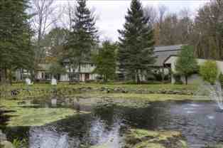 38 Strawberry Rdg - Photo 1 of 1