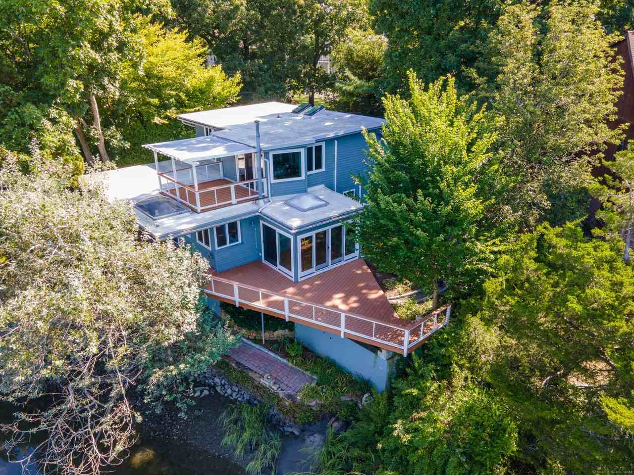 5 Shore Dr - Photo 4 of 31