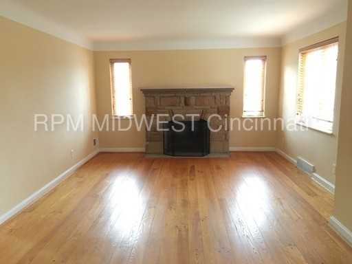 6863 Elwynne Dr - Photo 3 of 18