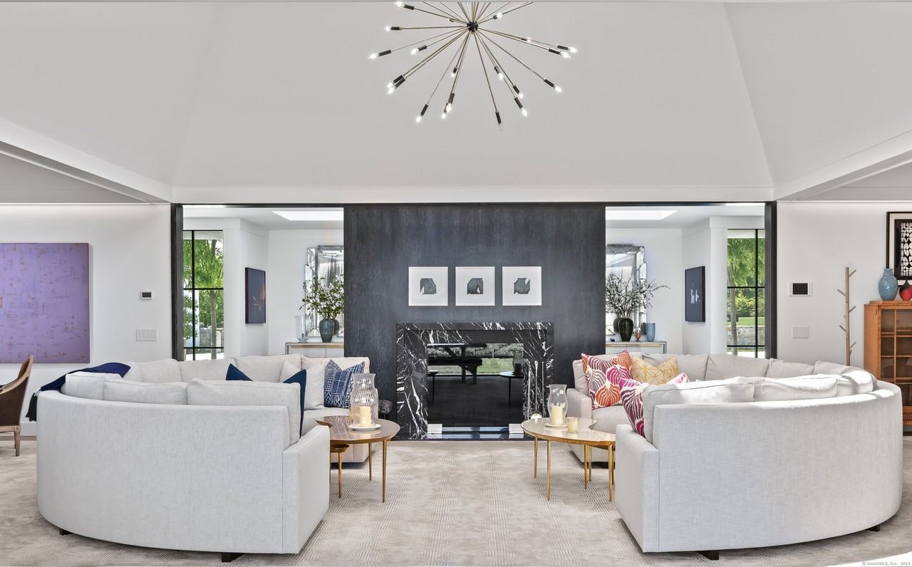 4900 Congress St - Photo 6 of 40