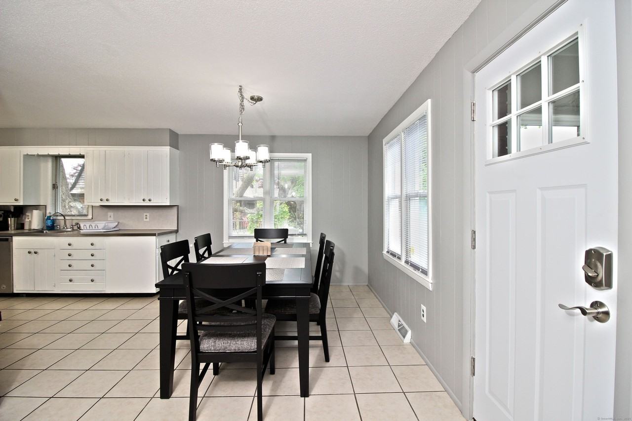 1137 Ocean Ave - Photo 3 of 14