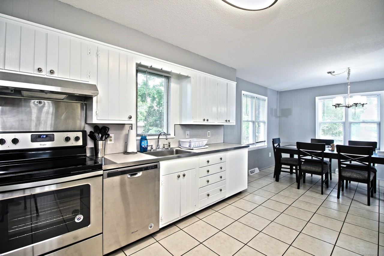 1137 Ocean Ave - Photo 6 of 14