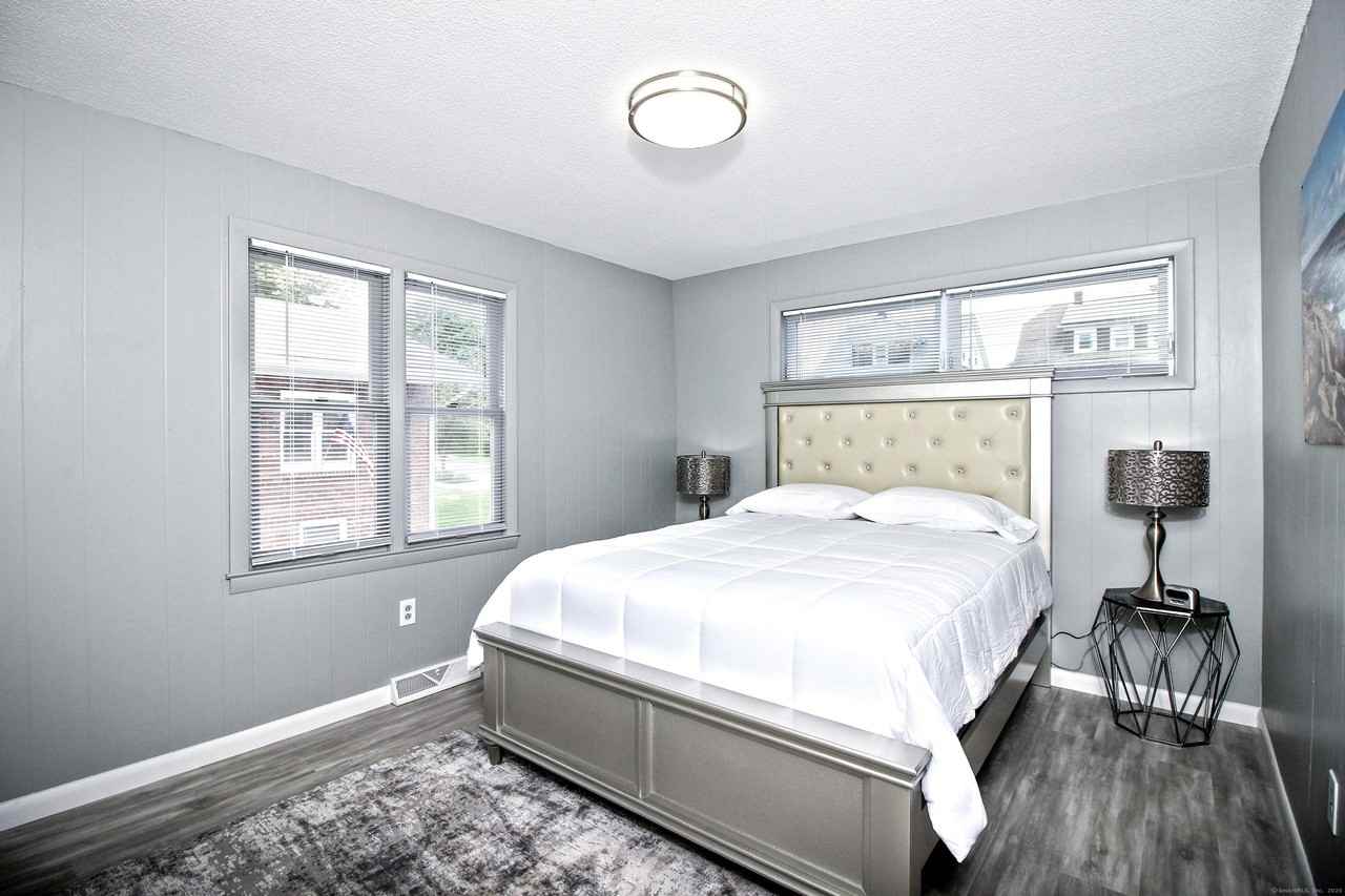 1137 Ocean Ave - Photo 7 of 14