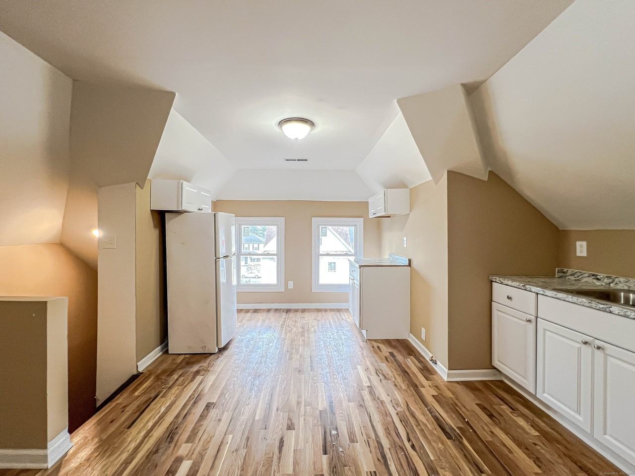 63 Eaton St Unit 3 #3 - Photo 6 of 11