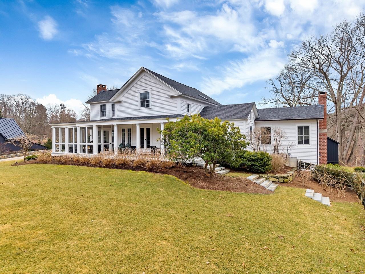 15 Liberty St - Photo 2 of 39