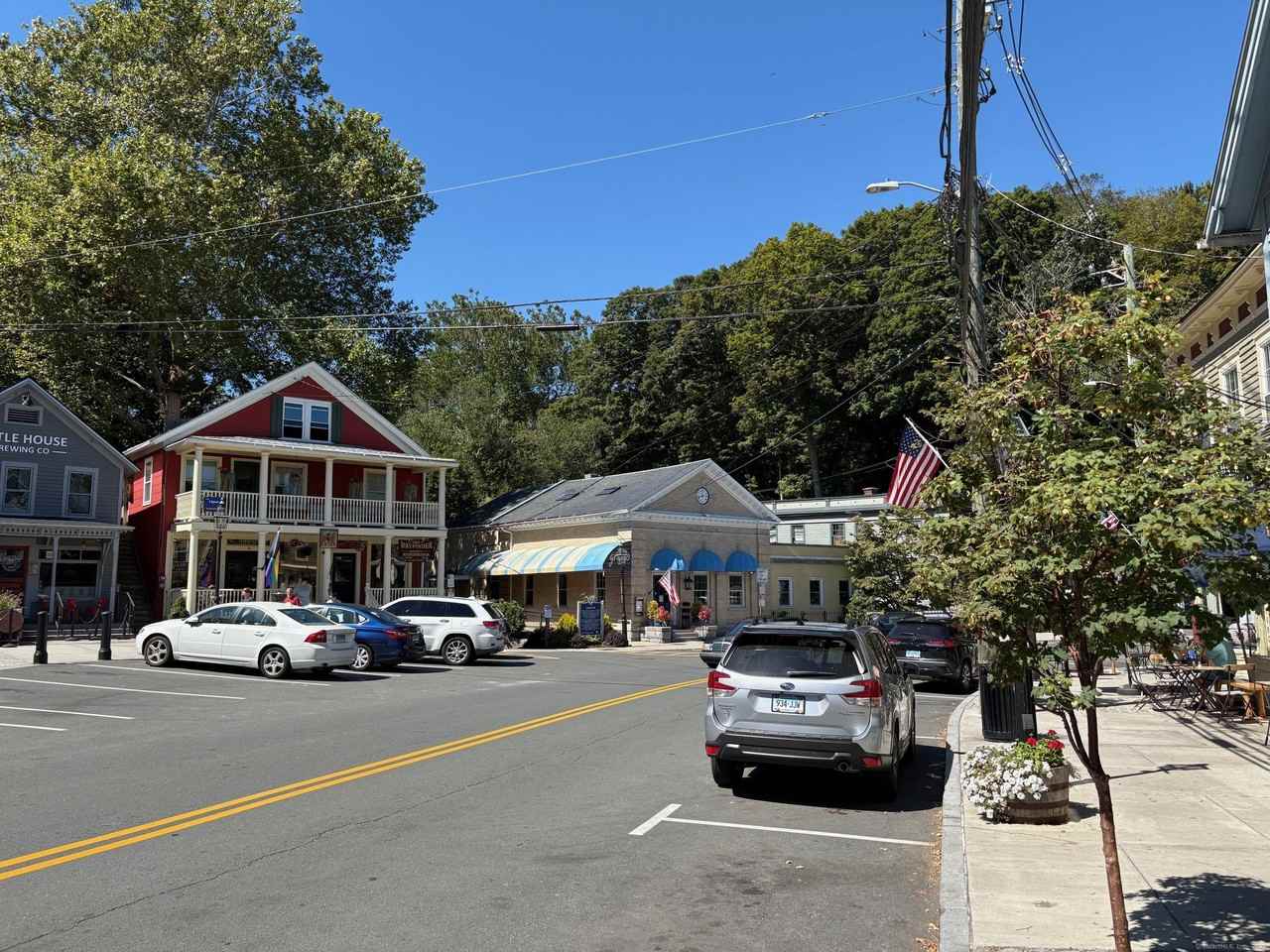 15 Liberty St - Photo 3 of 39