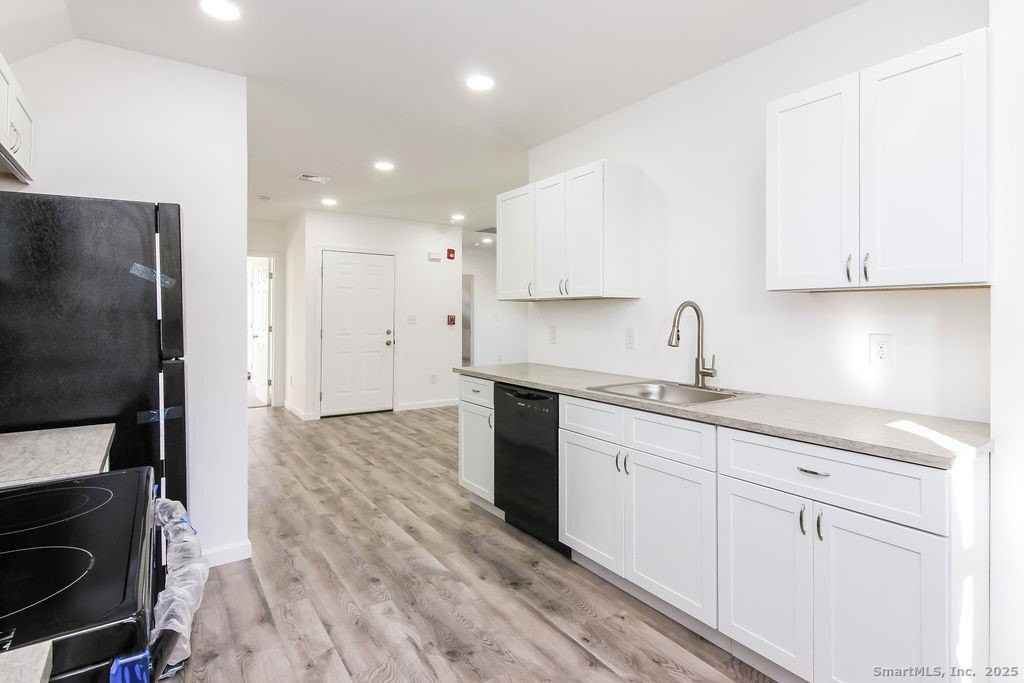 66 Winthrop St Unit 3 #3 - Photo 4 of 7