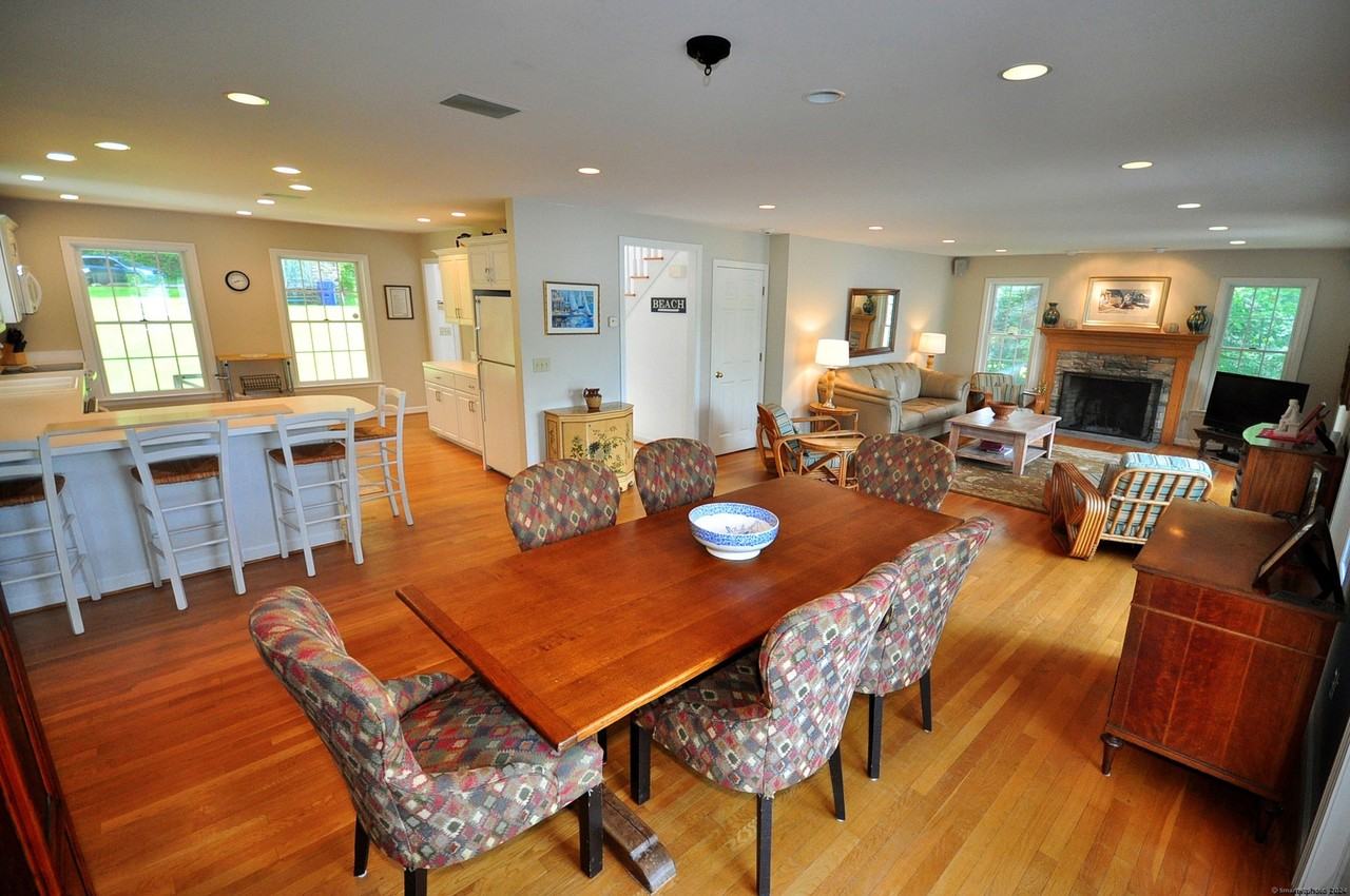 72 Sandy Beach Rd - Photo 5 of 33