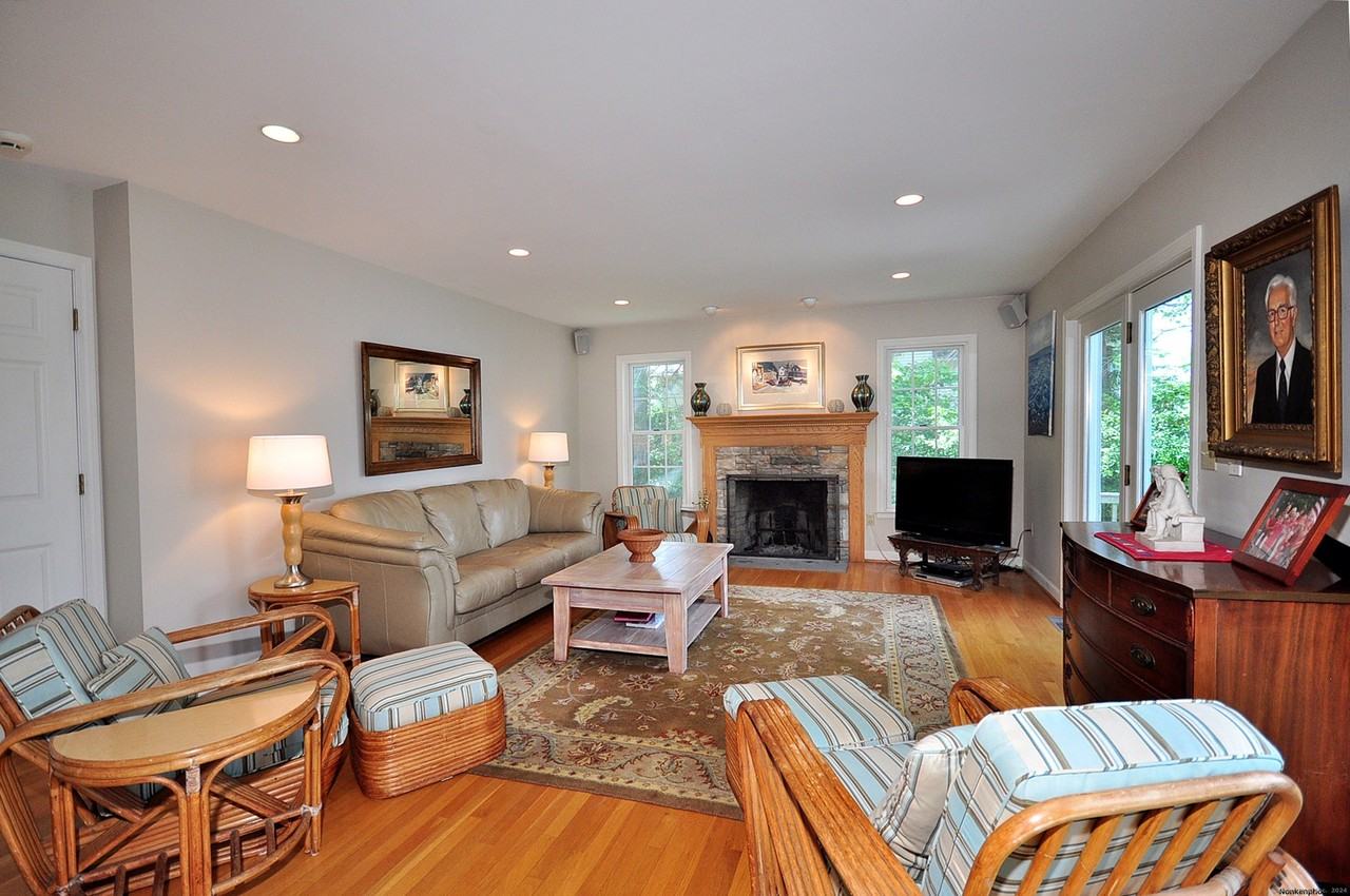 72 Sandy Beach Rd - Photo 6 of 33