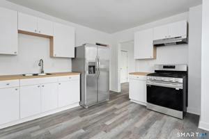 featured image of 1220 State St Apt 3 #3