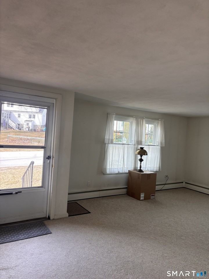 28 Bayberry Ln - Photo 3 of 17