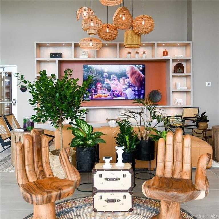 2 Harbor Point Rd S Apt 326 #326 - Photo 2 of 13