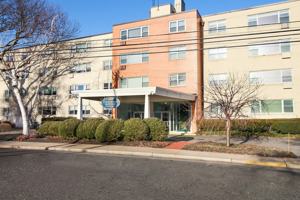 featured image of 292 Pequot Ave Apt 2e #E2