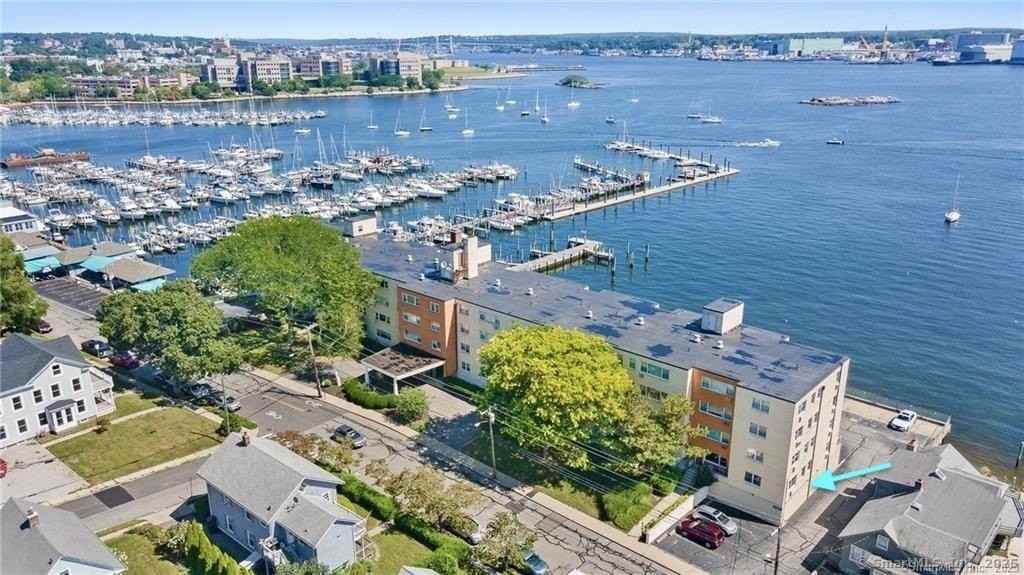 292 Pequot Ave Apt 2e #E2 - Photo 2 of 23