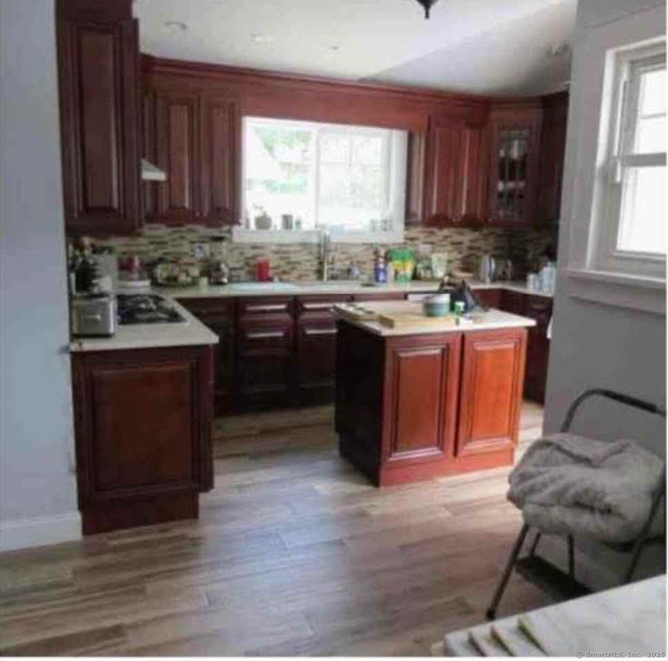 1350 Brooklawn Ave - Photo 2 of 12