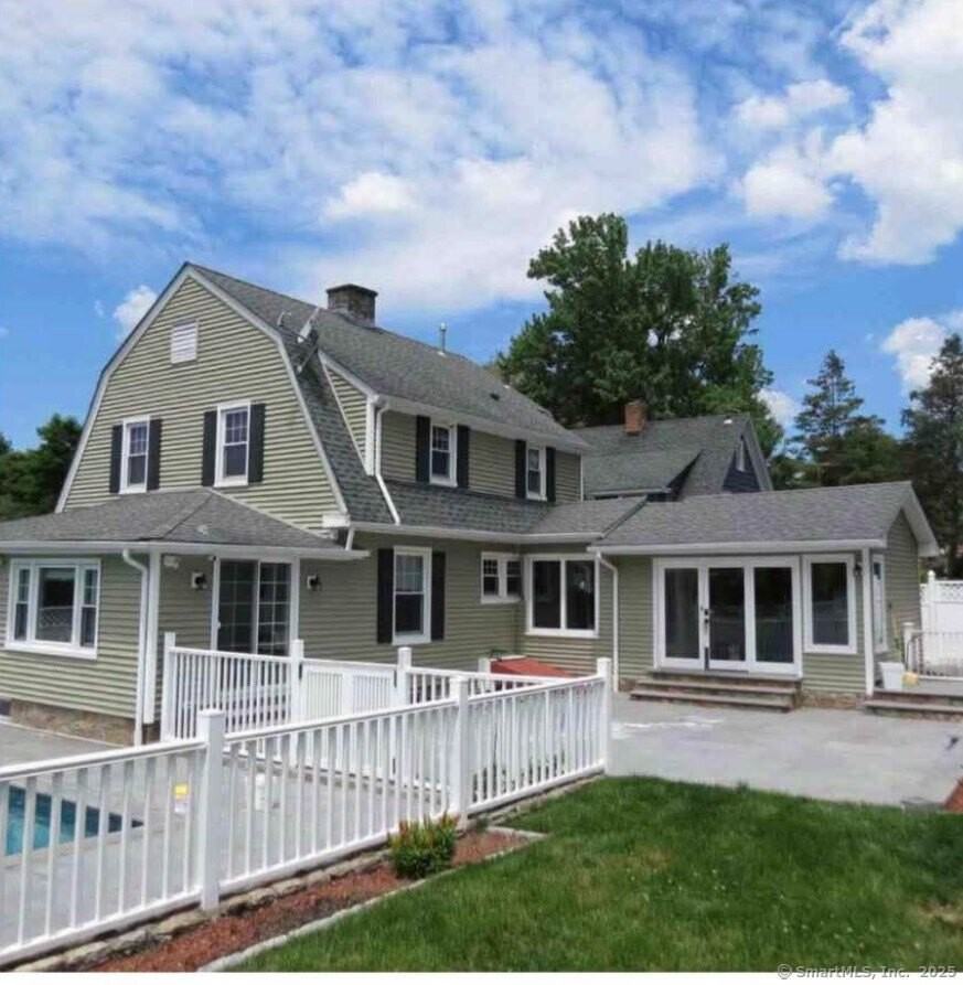 1350 Brooklawn Ave - Photo 6 of 12