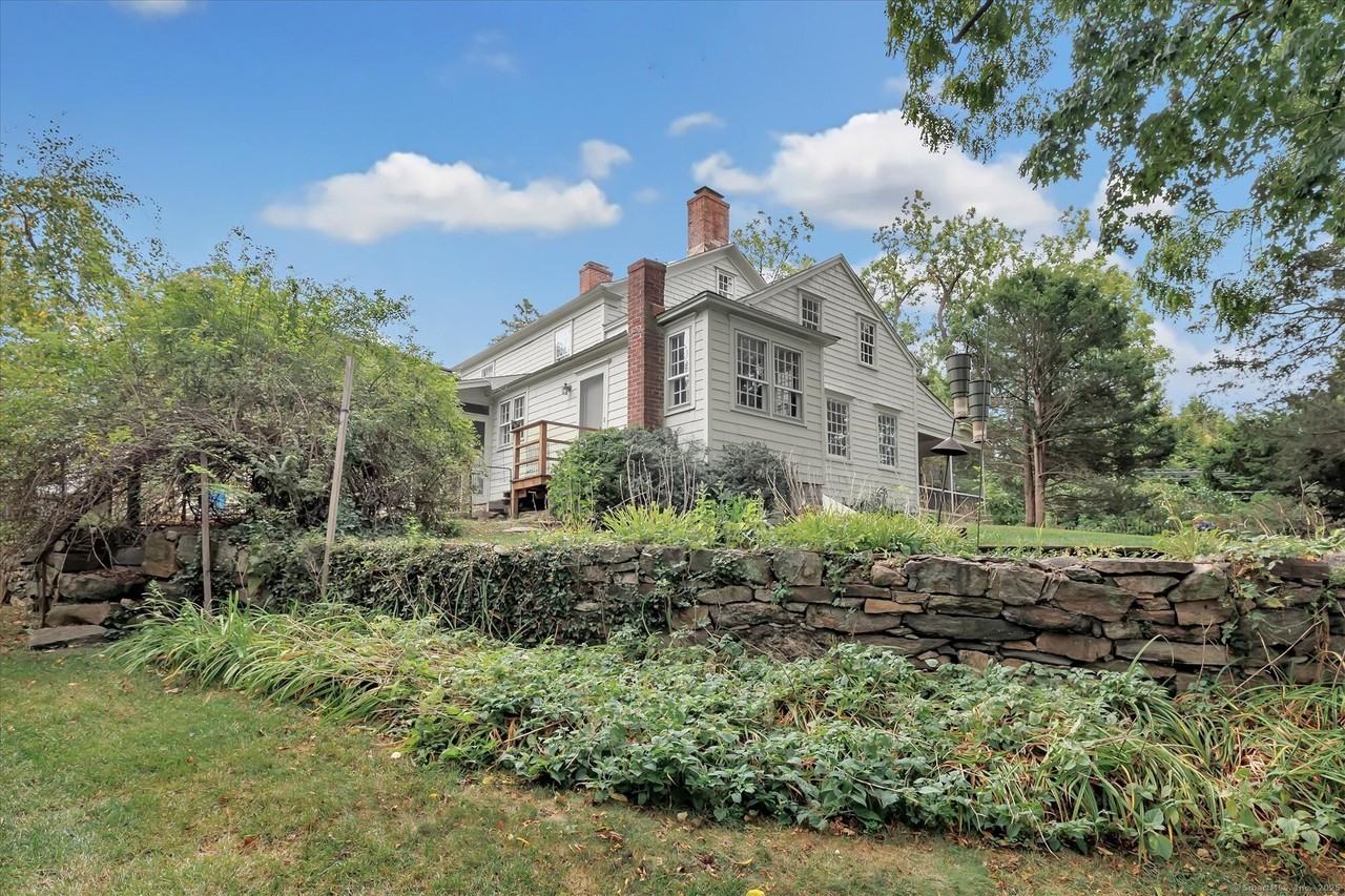 160 Hillspoint Rd - Photo 4 of 40