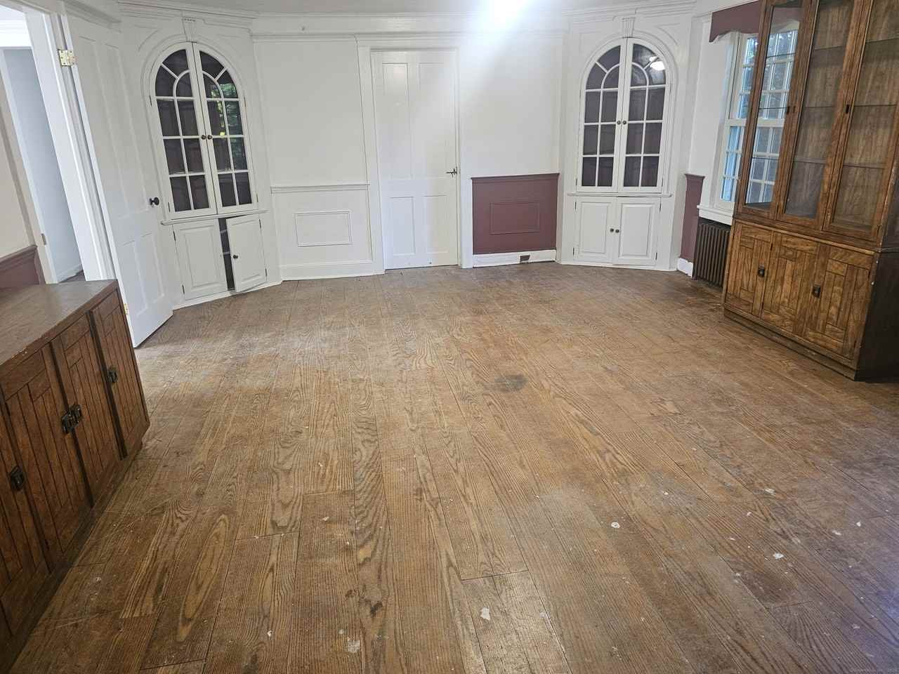 10 N Lake St - Photo 6 of 20