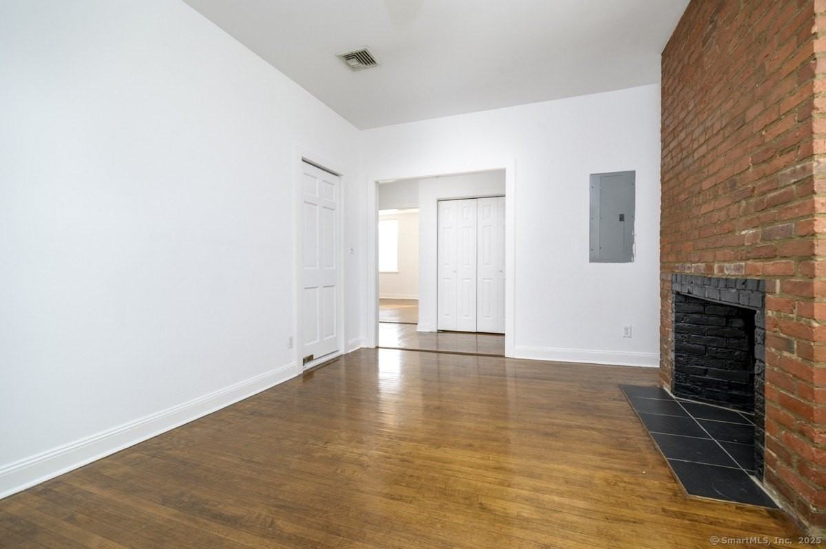 104 104 East Avenue unit: #2Nd Floor #2ndFL - Photo 7 of 20