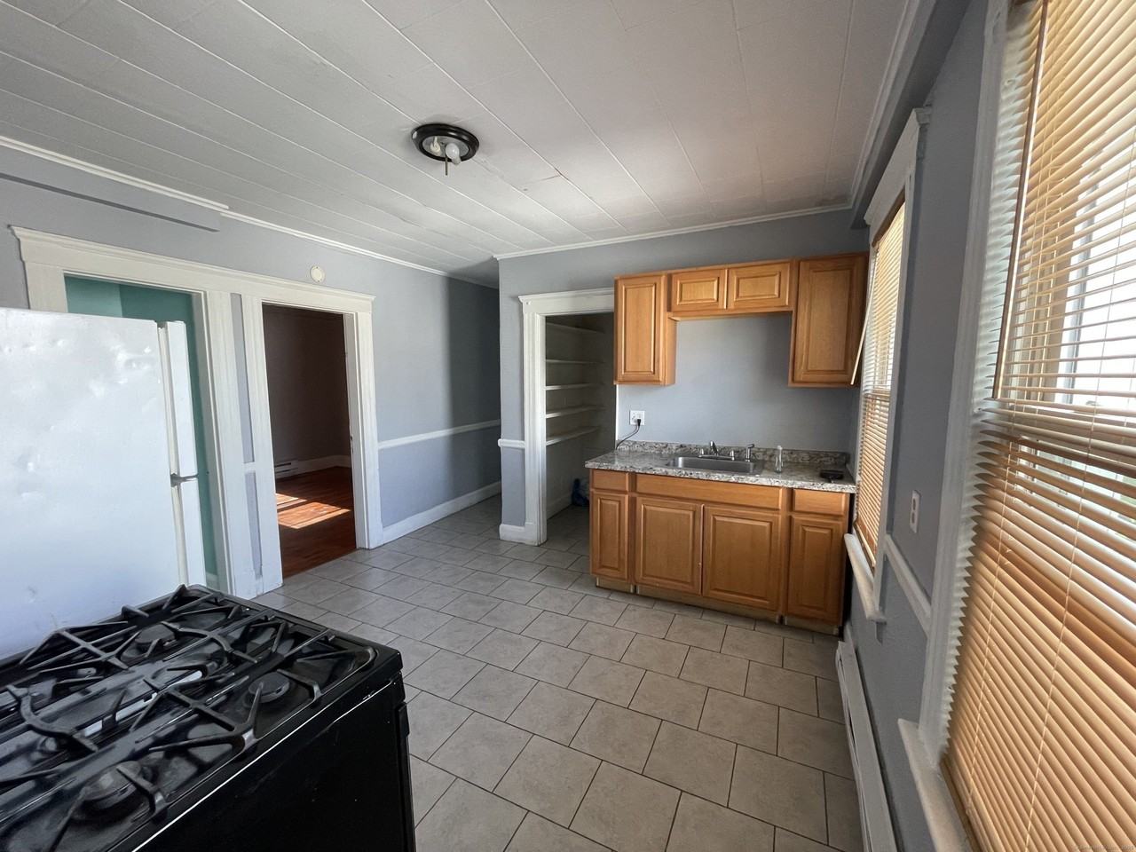 152 Wolcott St Unit 2 #2 - Photo 6 of 12