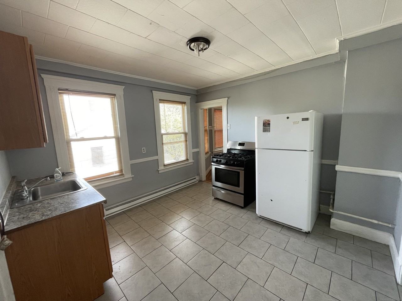 152 Wolcott St Unit 2 #2 - Photo 7 of 12