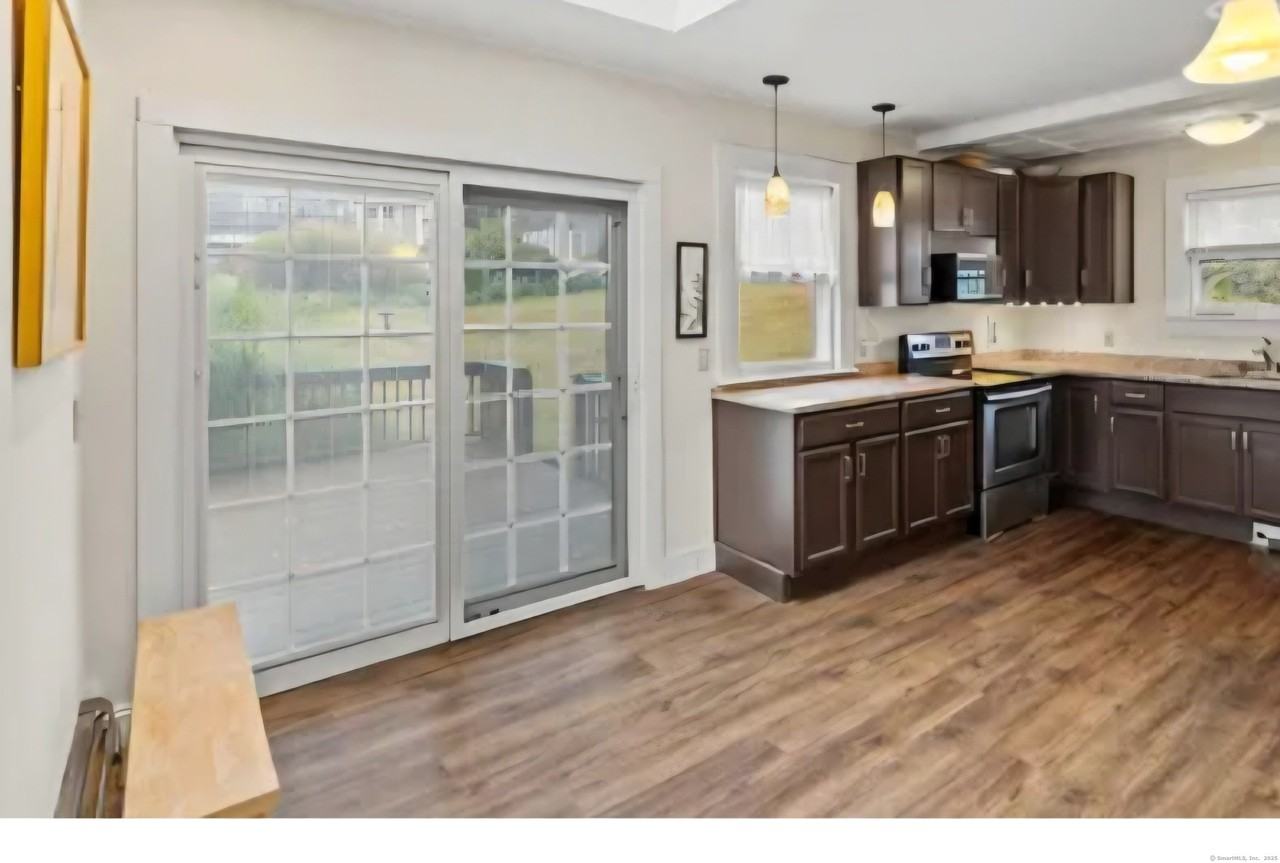 257 Elm St - Photo 7 of 19