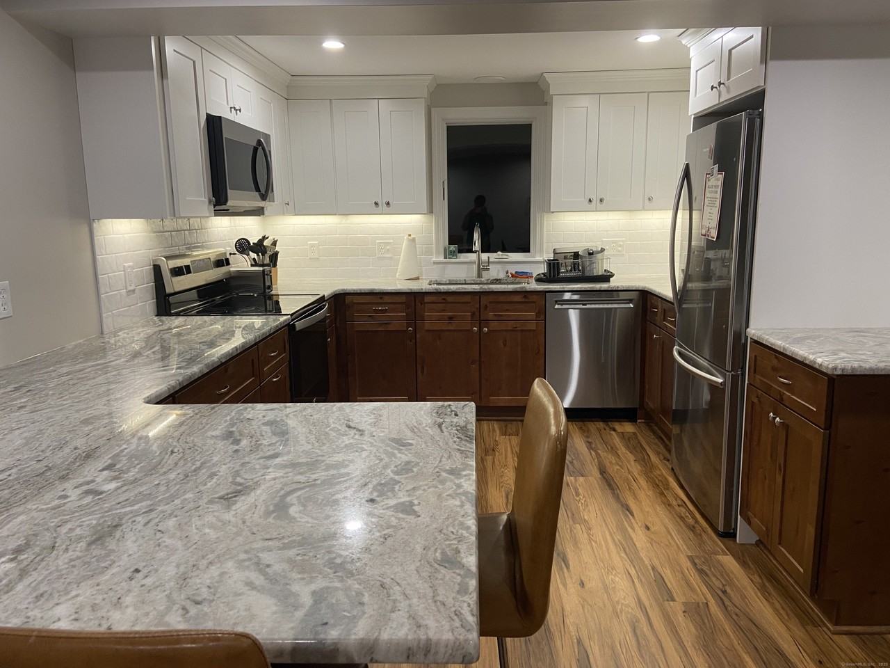 142 Old Black Point Rd - Photo 5 of 12