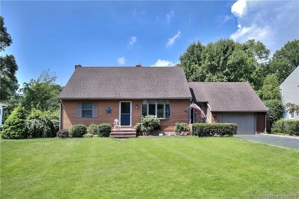 151 Sasapequan Rd - Photo 3 of 25