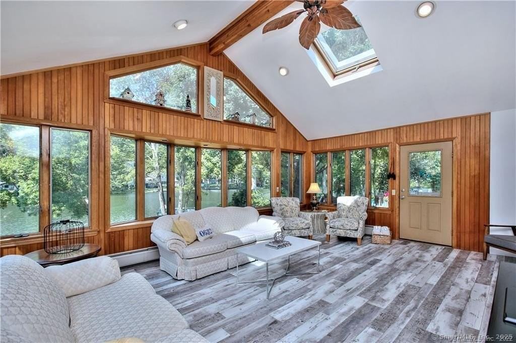 151 Sasapequan Rd - Photo 4 of 25