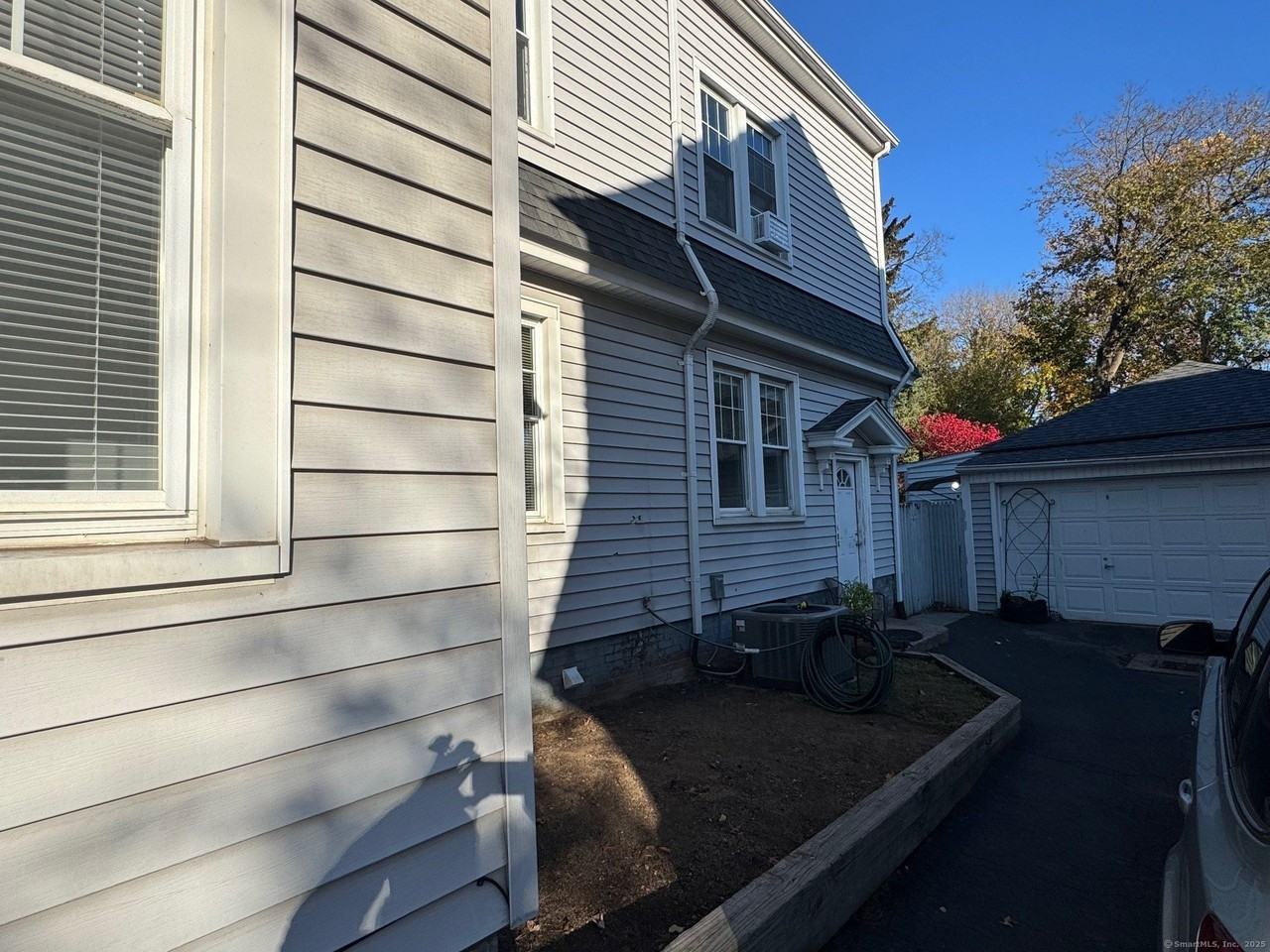 1253 Forest Rd #1 - Photo 7 of 29