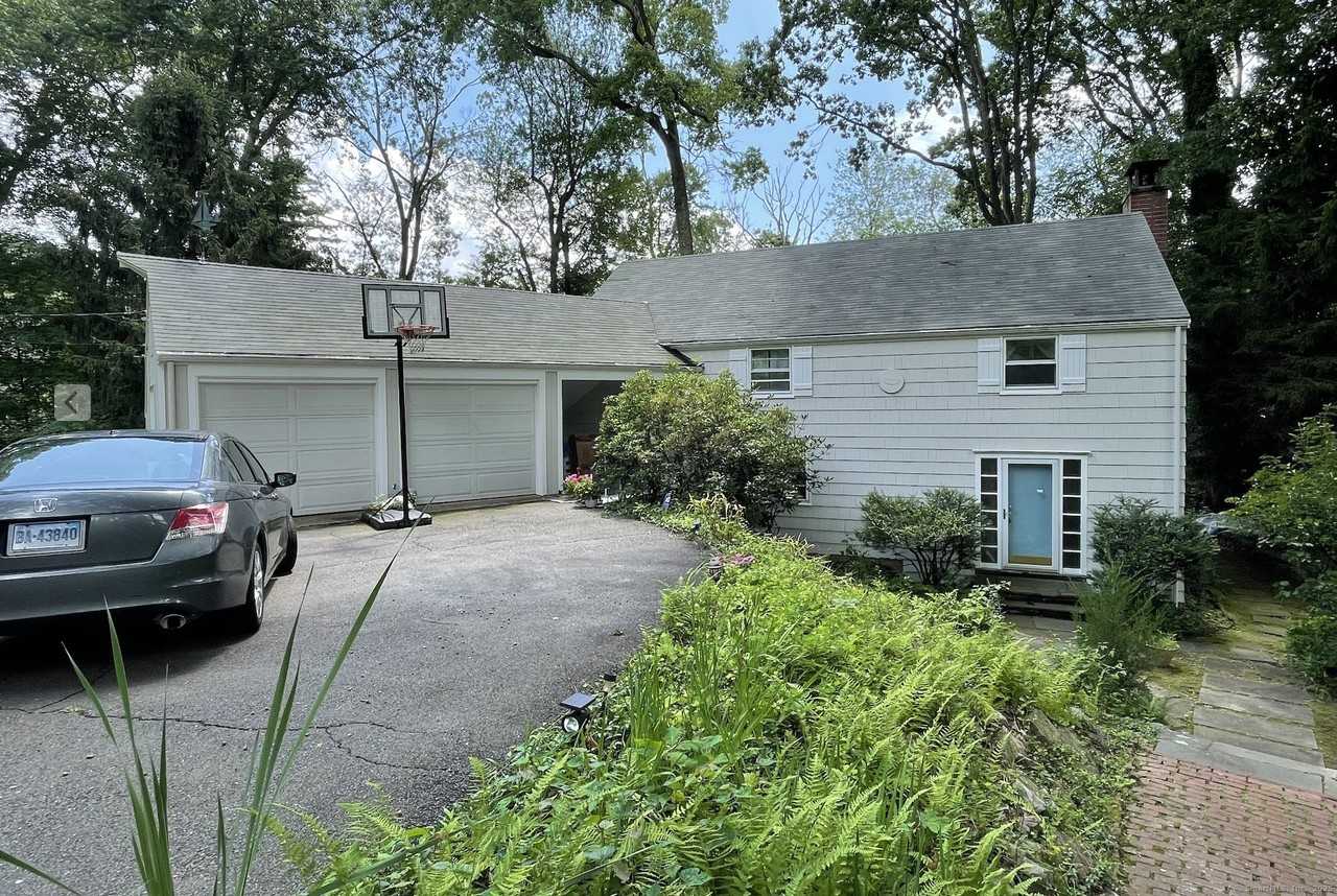 5 Little Brook Rd - Photo 2 of 38