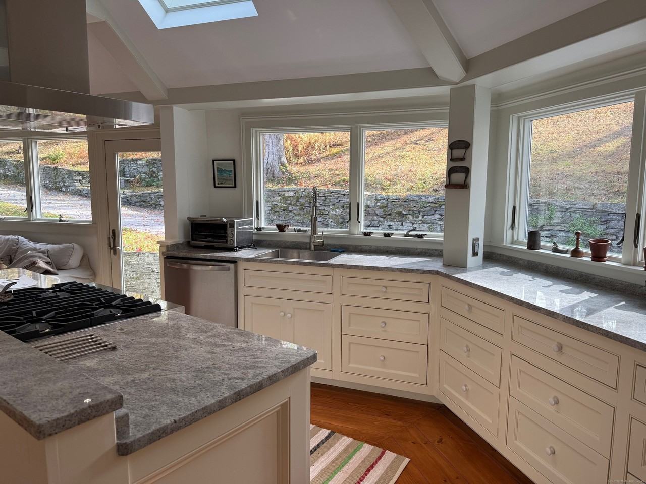 150 150 Ferry Road unit: Gatehouse #GATE - Photo 5 of 28