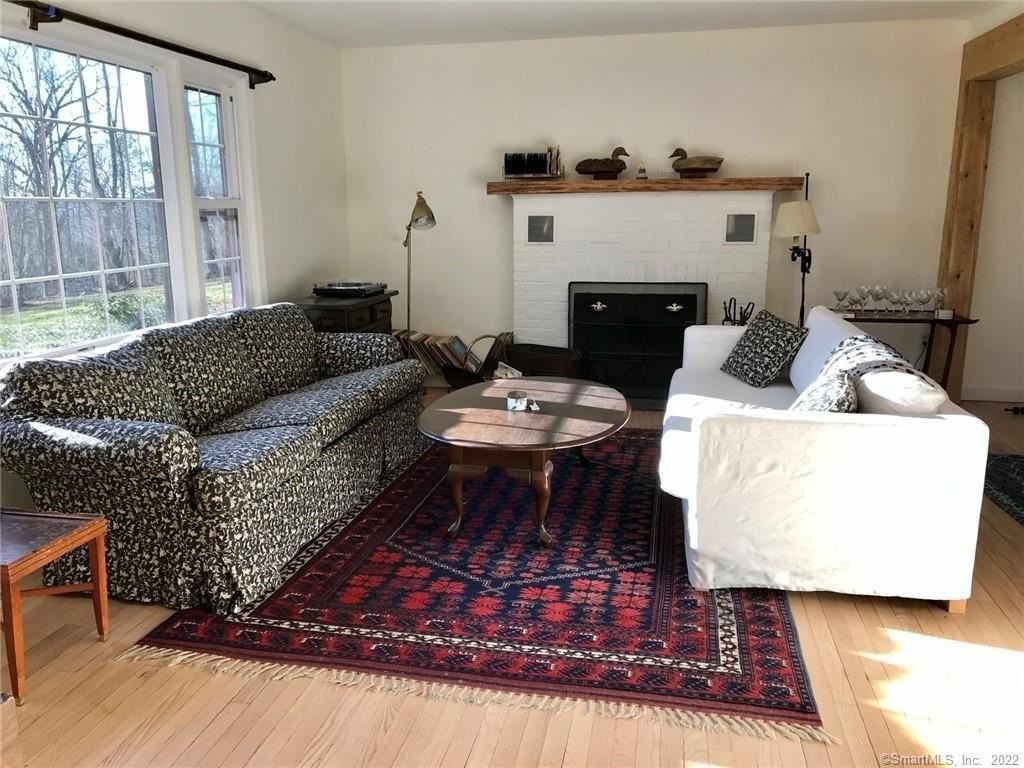 62 Sharon Goshen Tpke - Photo 4 of 17